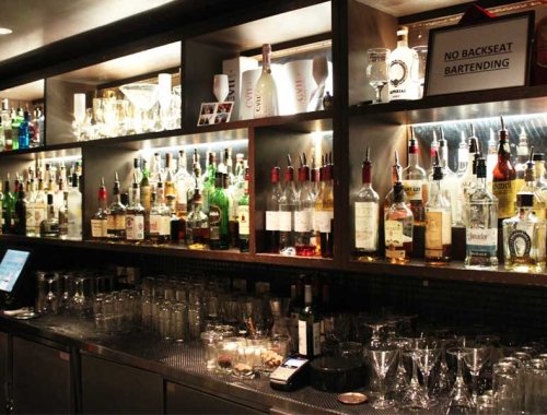 Zenna-bar-shelves